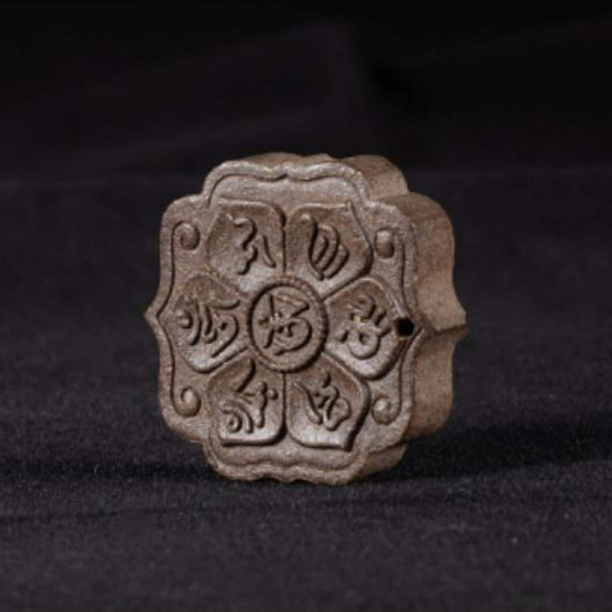 黄财神B Bare Pendant / 黄财神B