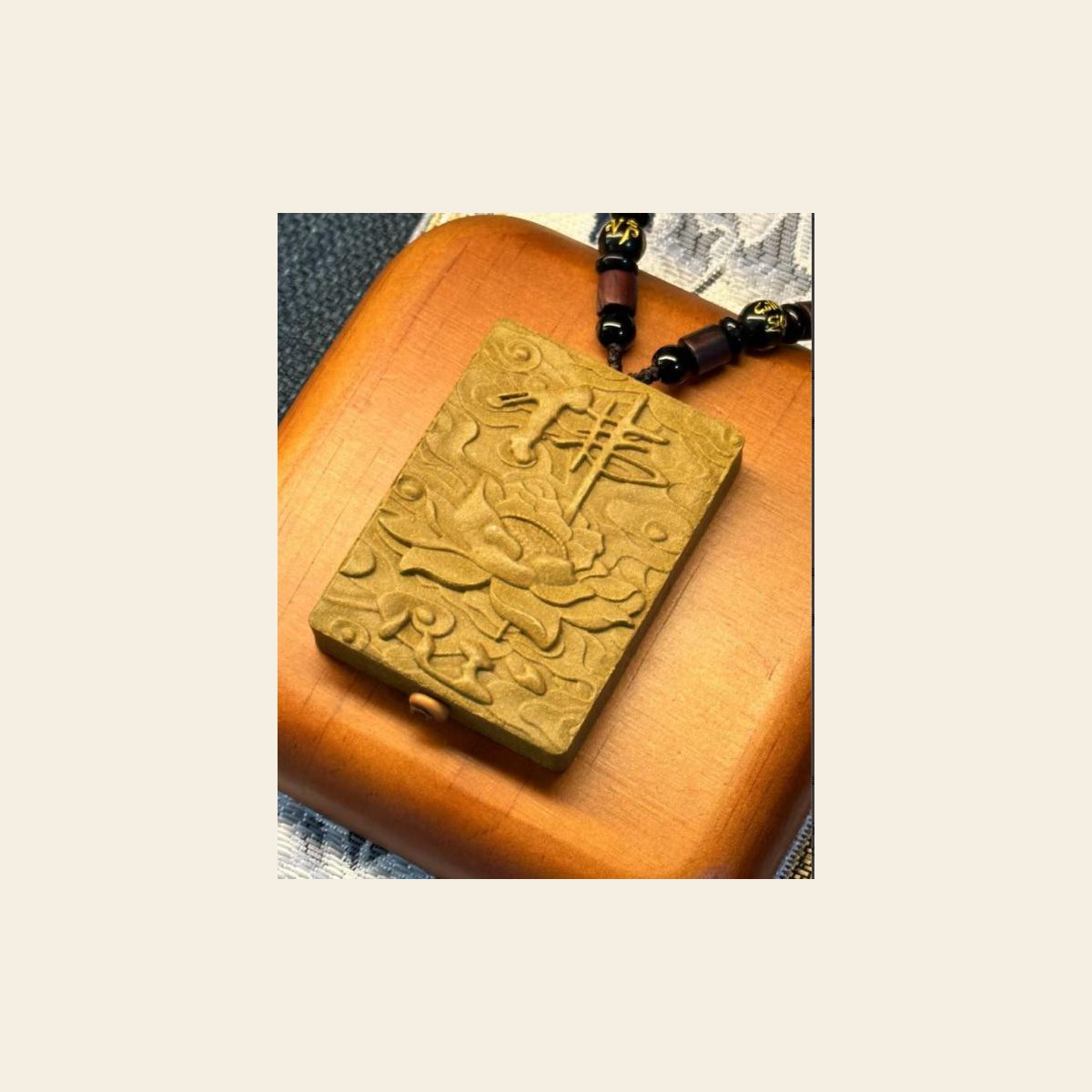 无相佛牌-正立佛 Bare Pendant / 无相佛牌-正立佛