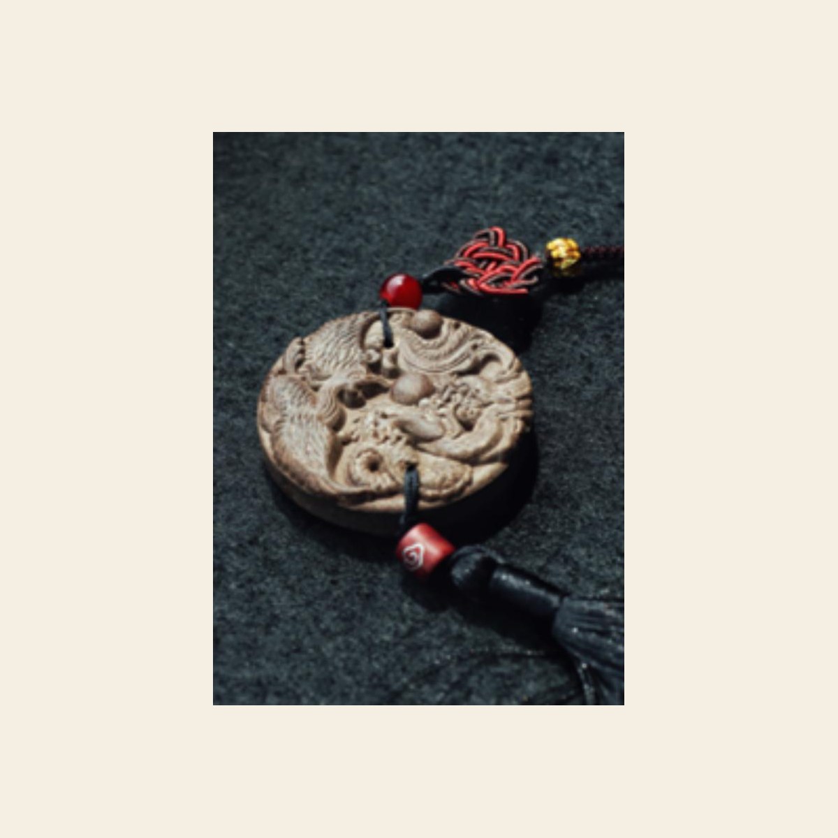 鱼化龙牌-中间无孔 Bare Pendant / 鱼化龙牌-中间无孔