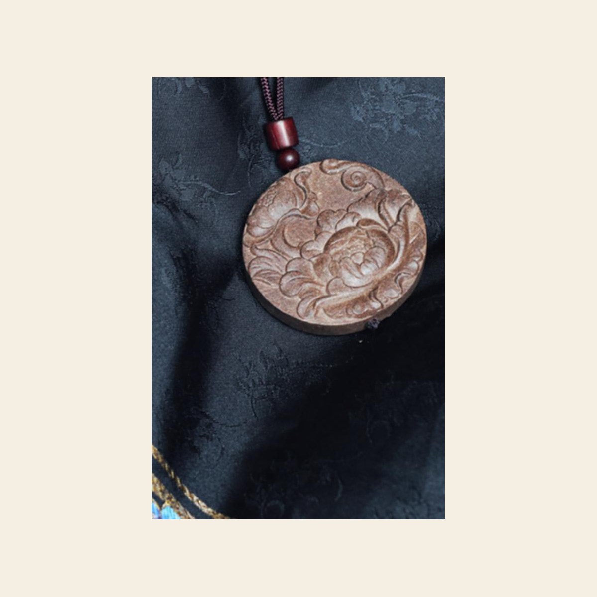 山鬼钱扣 Bare Pendant / 山鬼钱扣